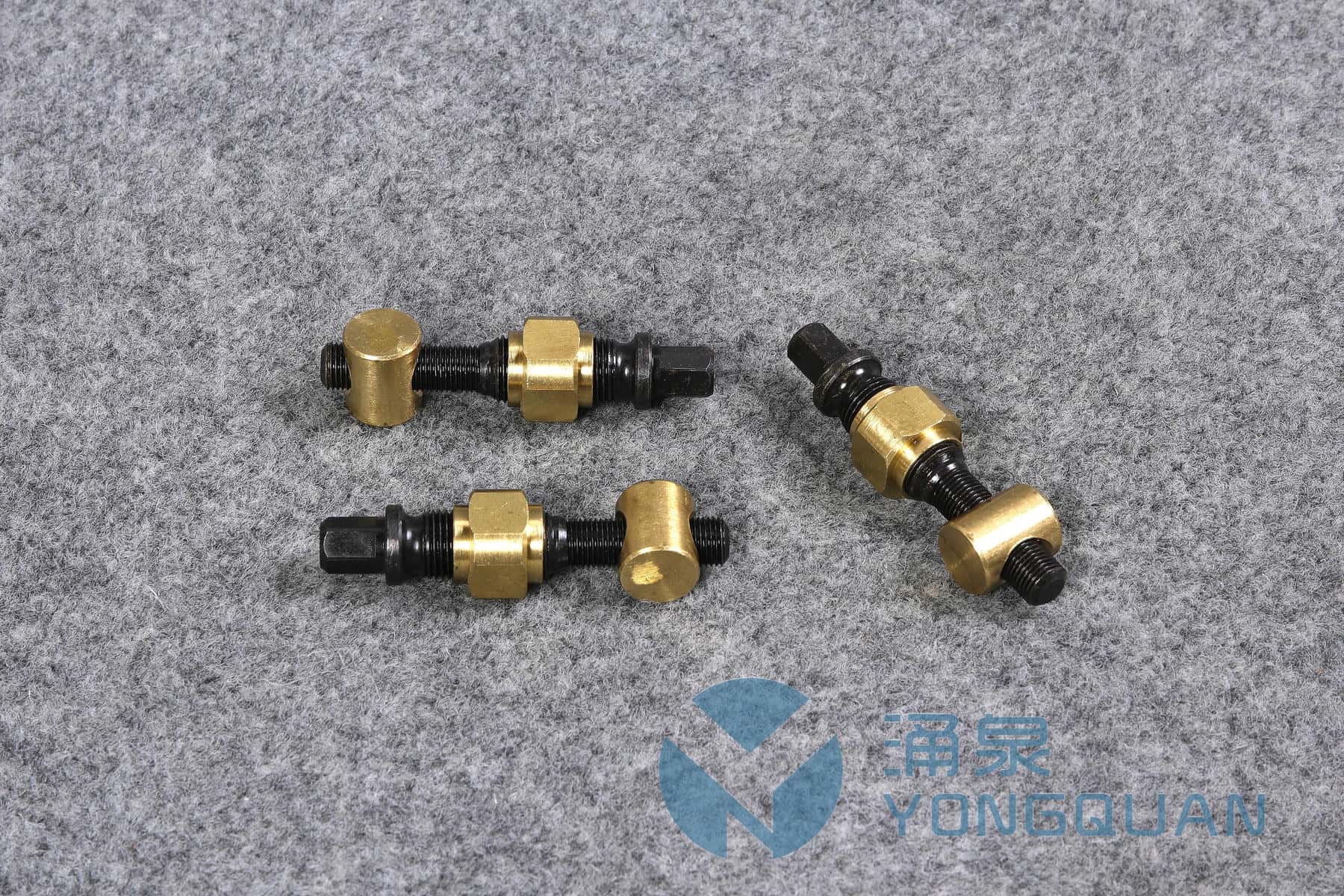 模头调整螺栓组件
